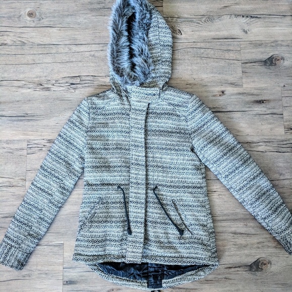 Jack by BB Dakota Woven Jacket with faux fur hood! - Picture 1 of 4